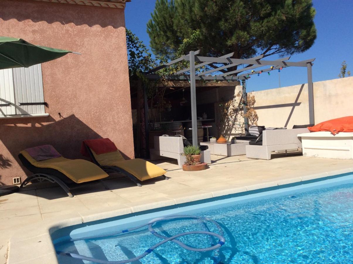 La Milhaud Villa ภายนอก รูปภาพ