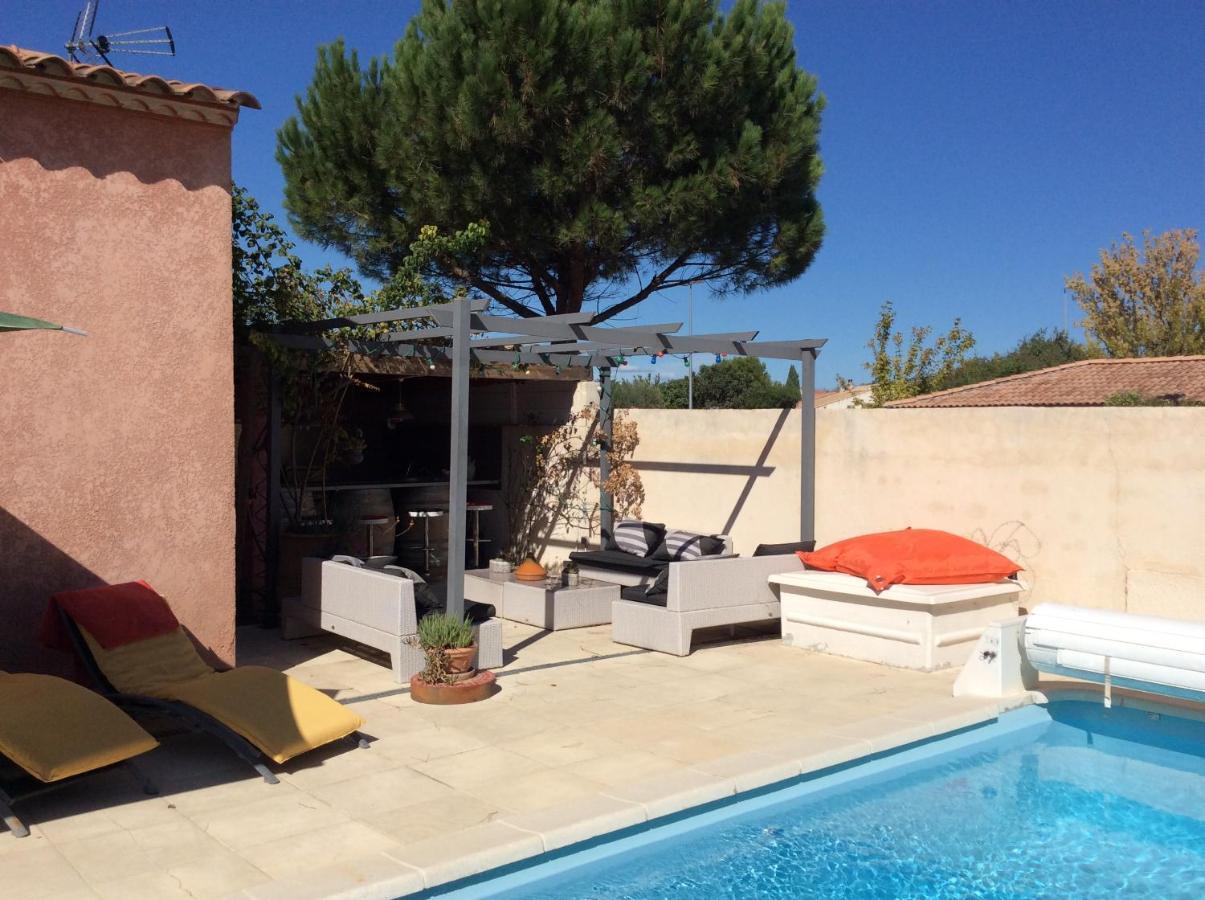 La Milhaud Villa ภายนอก รูปภาพ