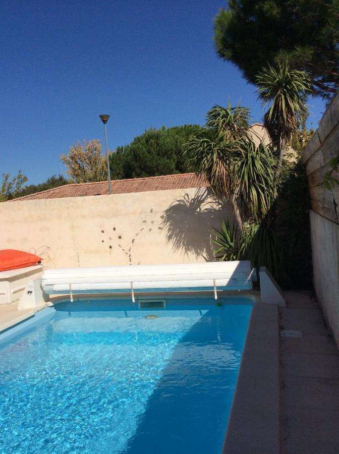 La Milhaud Villa ภายนอก รูปภาพ