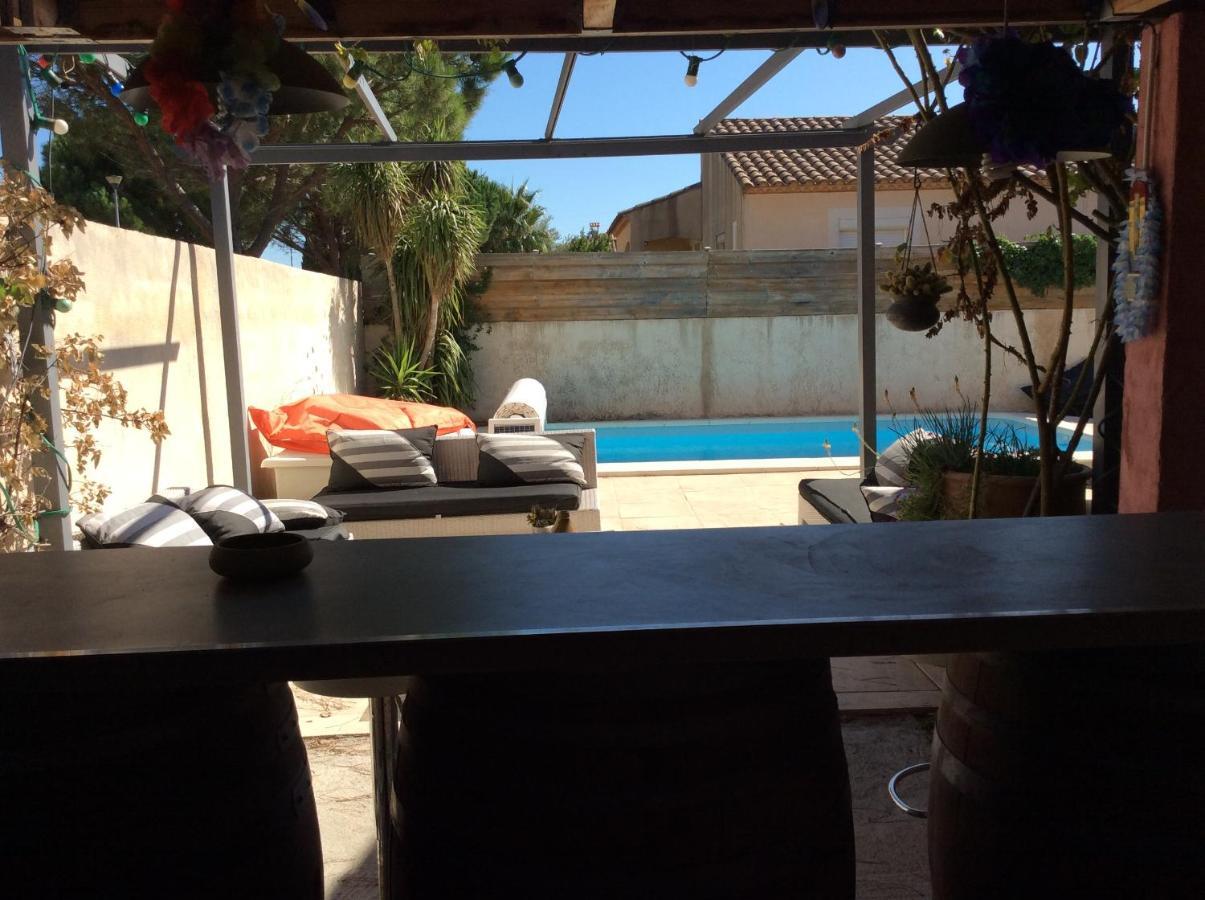 La Milhaud Villa ภายนอก รูปภาพ